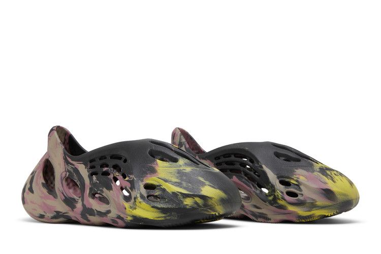 Yeezy Foam Runner Mx Carbon