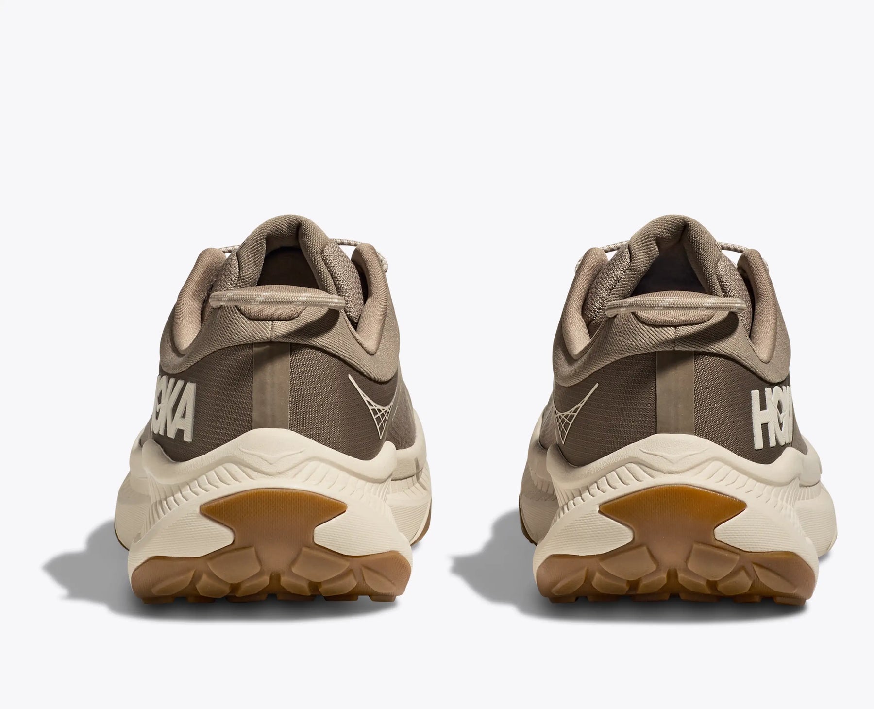 Hoka 'S Transport Dune Eggnog