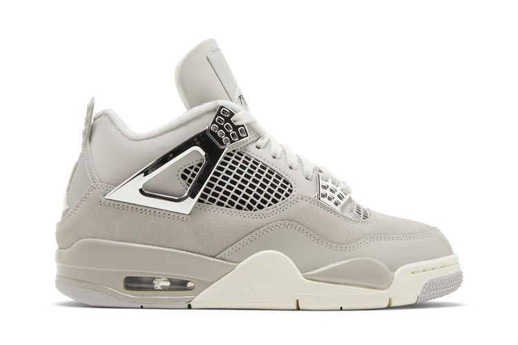 Air Jordan 4 Frozen Moments