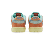 Nike SB Dunk Low Orange And Emerald Rise