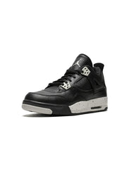 Air Jordan 4 Retro sneakers