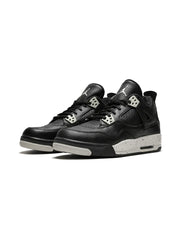 Air Jordan 4 Retro sneakers