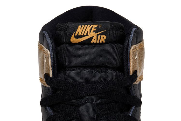 Air Jordan 1 Retro High OG Black Gold
