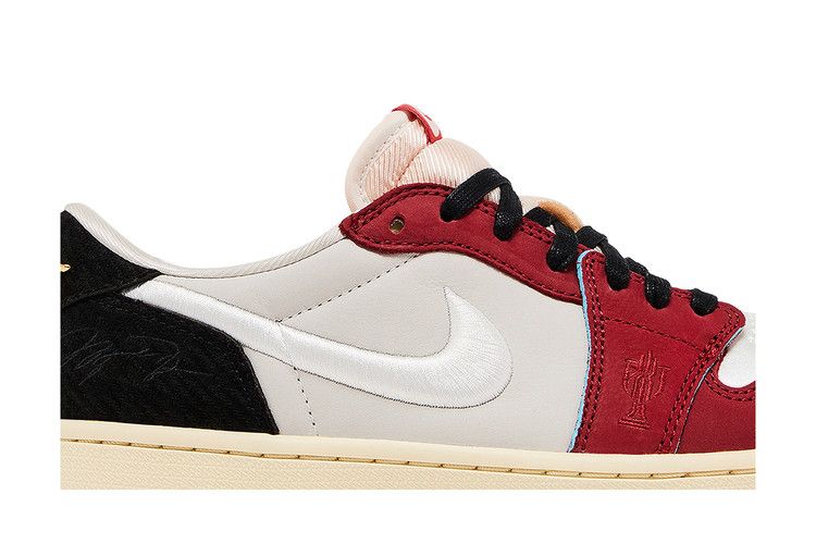 Trophy Room x Air Jordan 1 Retro Low OG SP Rookie Card - Home