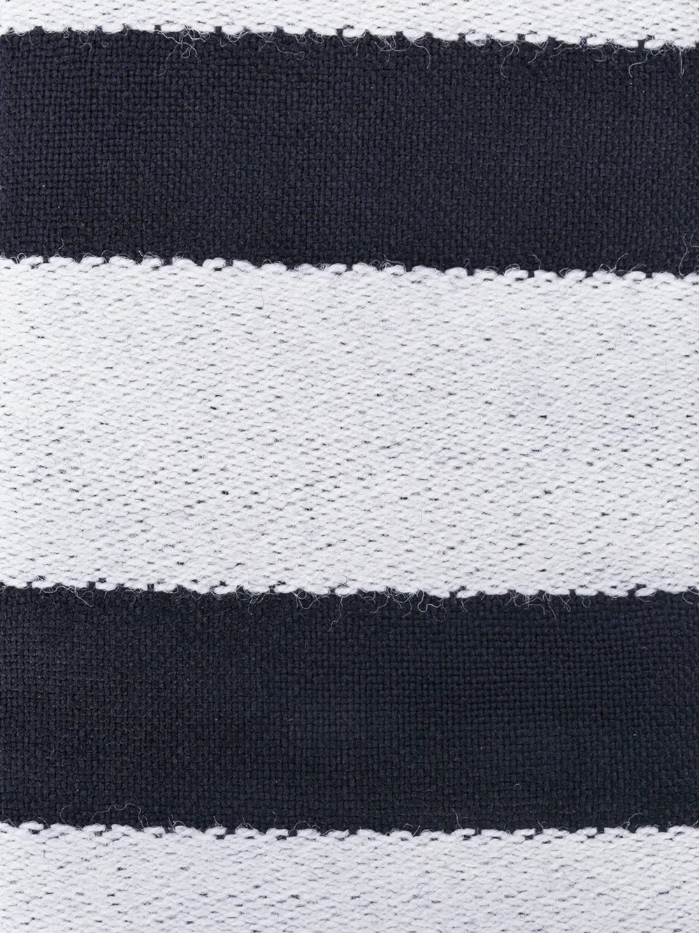 4-bar plain weave tie
