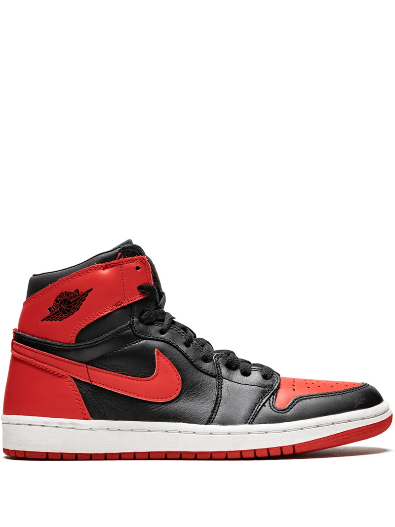 Air Jordan 1 Retro "Bred 01'" sneakers
