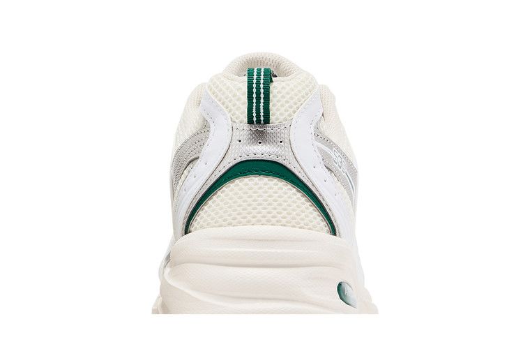 New Balance 530 Sea Salt Marsh Green