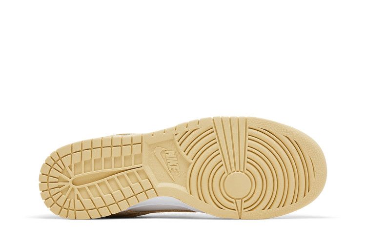 Dunk Low SE Team Gold Suede