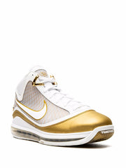 LeBron 7 Retro QS "China Moon" sneakers