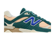 New Balance 9060 New Spruce Peach Blossom