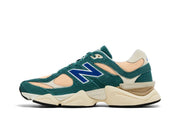 New Balance 9060 New Spruce Peach Blossom