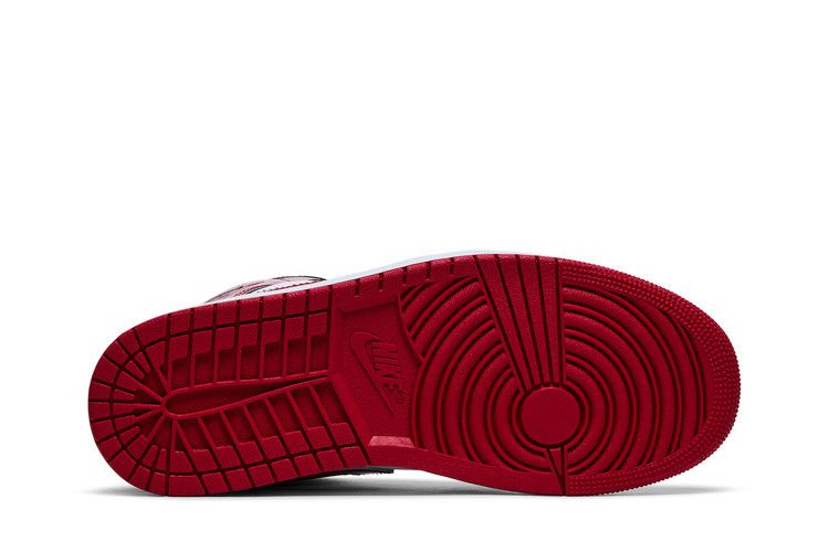 Air Jordan 1 Mid Patent Bred Toe