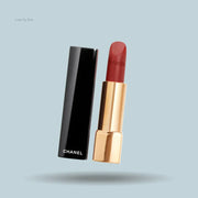 CHANEL
ROUGE ALLURE VELVET
Luminous Matte Lip Colour