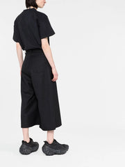 wide-leg cropped trousers