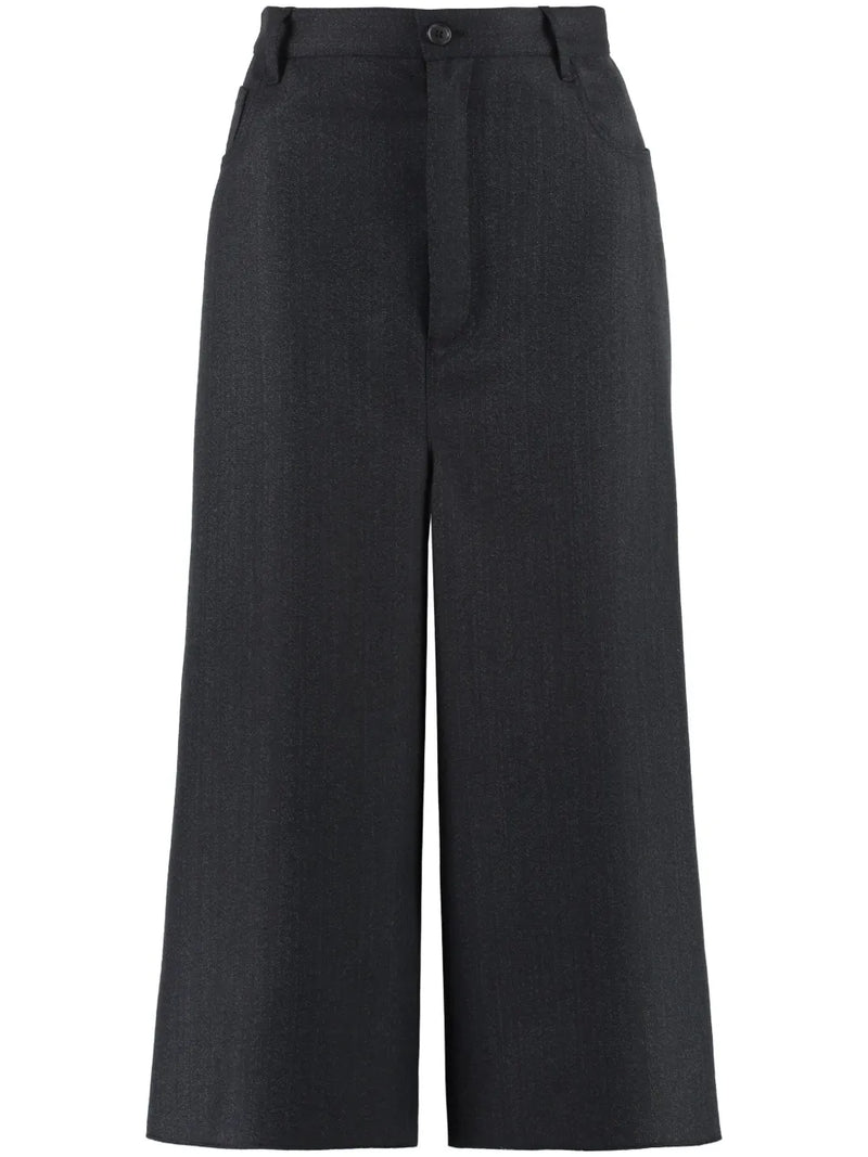 wide-leg cropped trousers