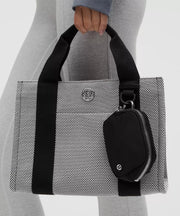 Lululemon Everywhere Belt Bag Nano Black