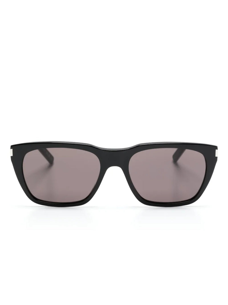 logo-engraved-arm cat-eye sunglasses