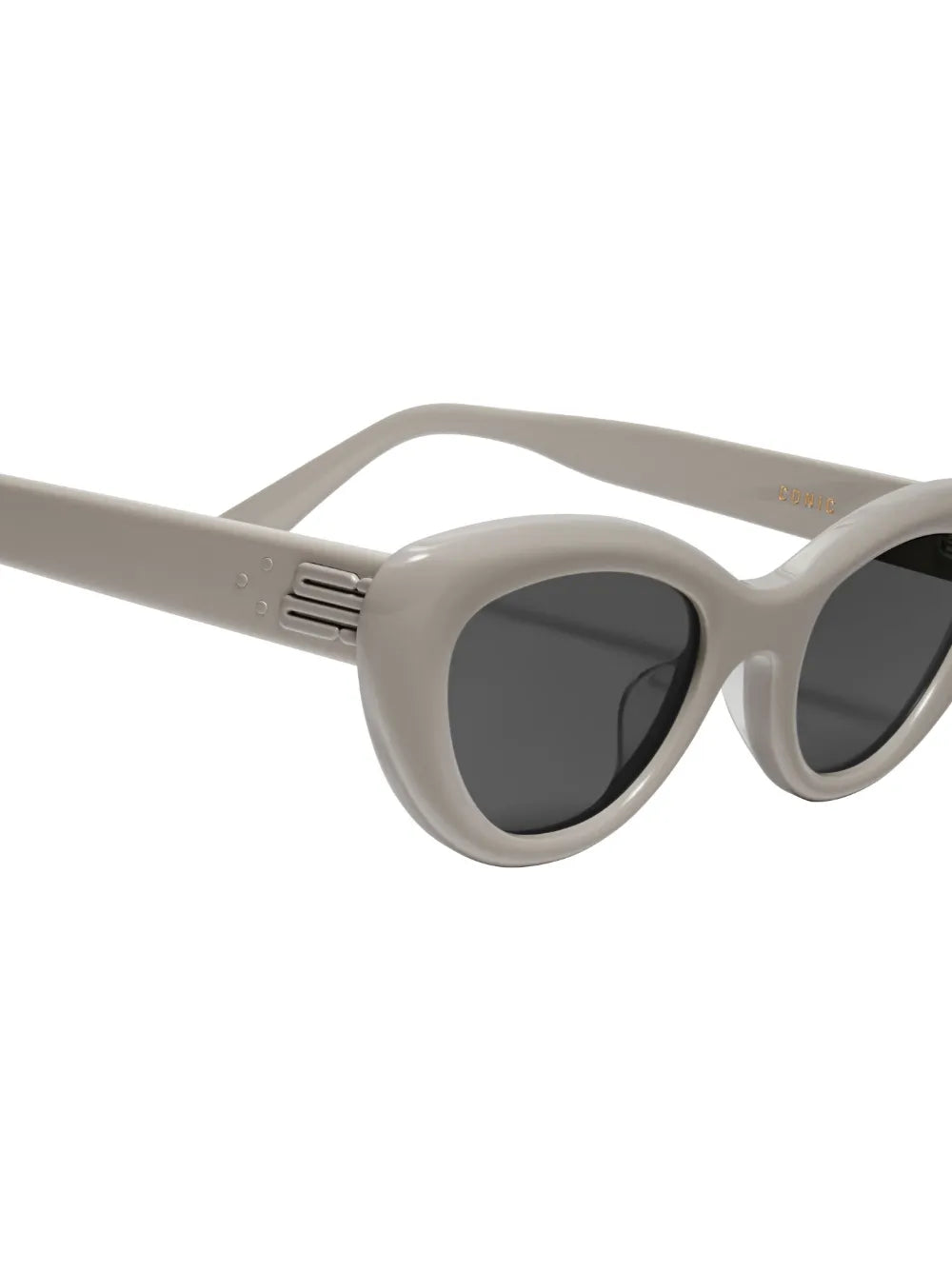 Conic tinted sunglasses