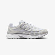 Nike P-6000 { MTLC SUMMIT WHT/WHITE-PURE PLATINUM