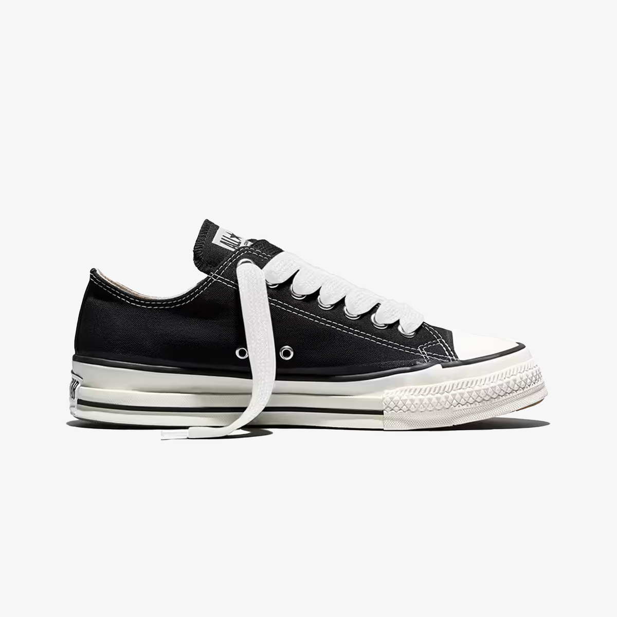 CONVERSE CHUCK TAYLOR ALL STAR THROWBACK { BLACK/VINTAGE WHITE/RED