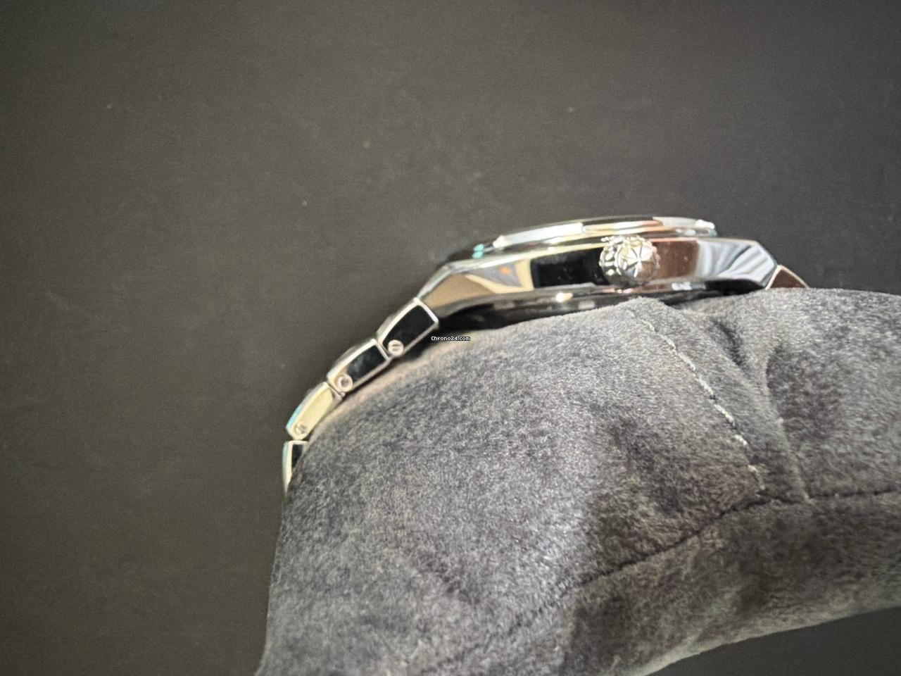 Vacheron Constantin Overseas