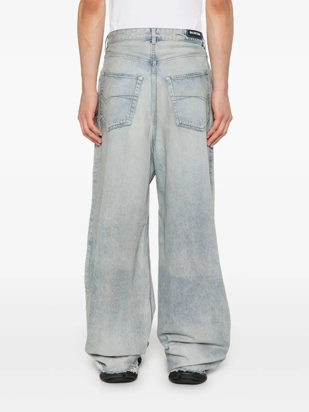 Baggy wide-leg jeans