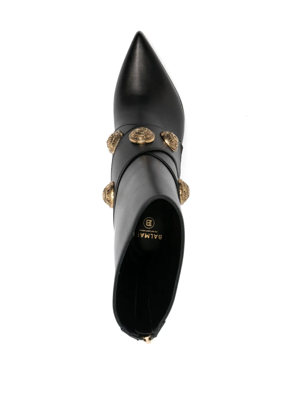 pointed-toe leather boots