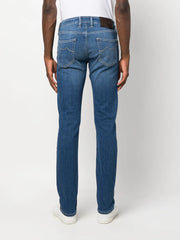 mid-rise tapered-leg jeans