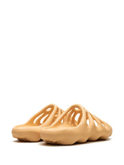 Yeezy 450 Cream slides