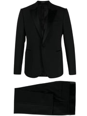 single-breasted tailored suit