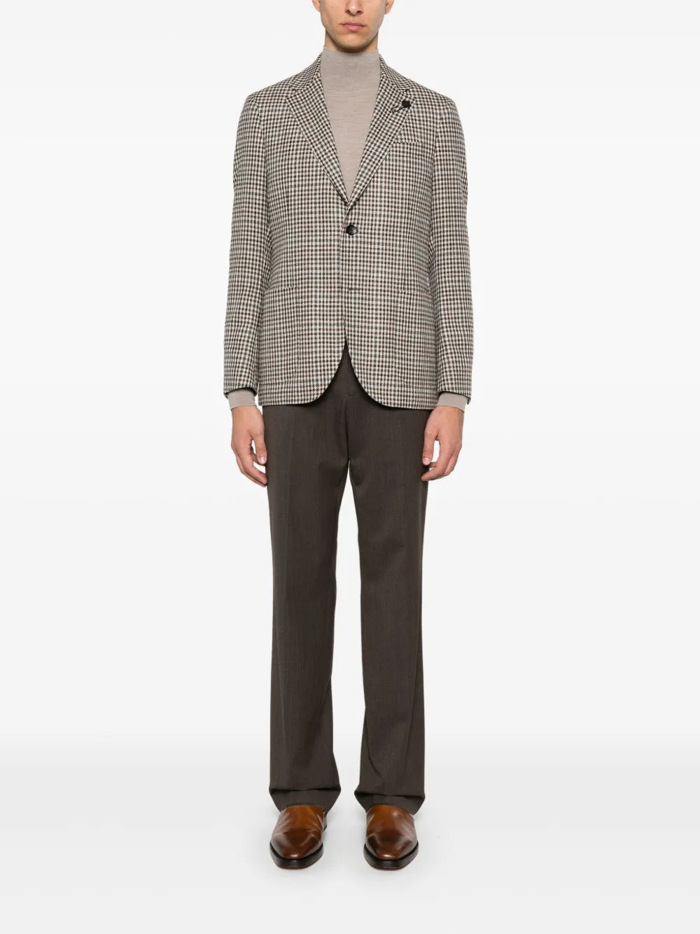 brooch-detail blazer