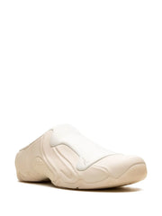 Clogposite Cream slides