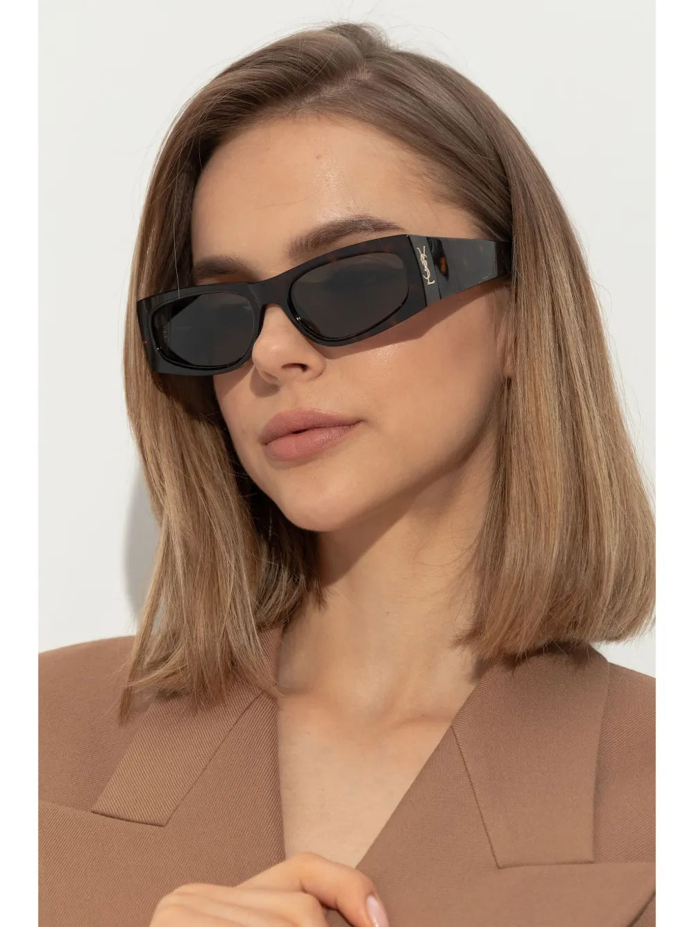 rectangle-framed tortoiseshell sunglasses
