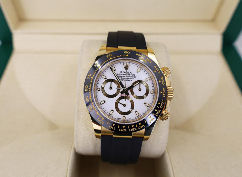 Rolex | Daytona | 116518LN | Yellow gold | 40 mm | Rubber | White | Automatic