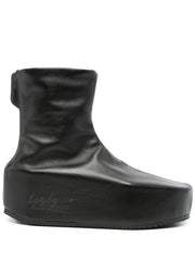 Kyasu boots