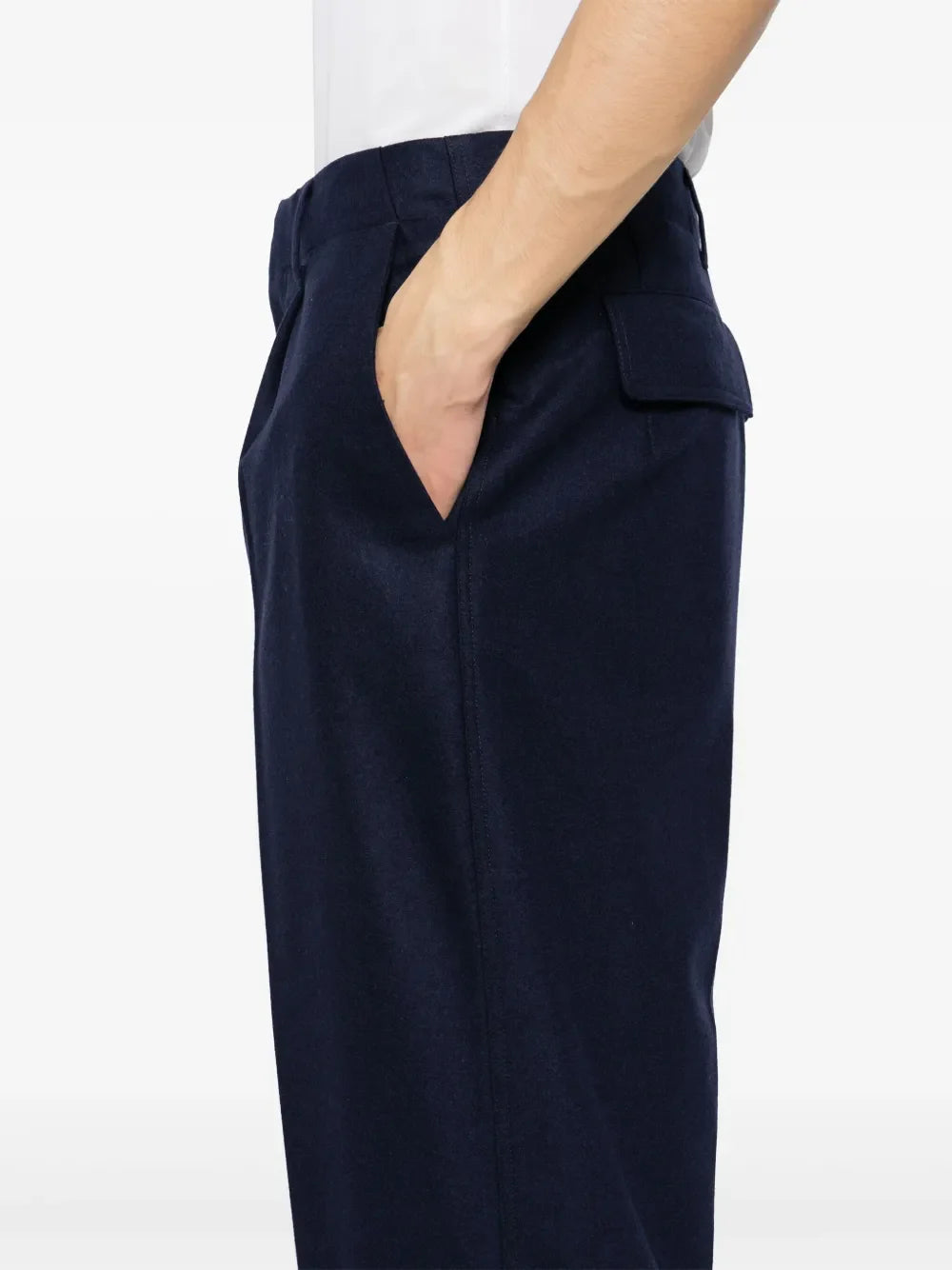 tapered-leg trousers