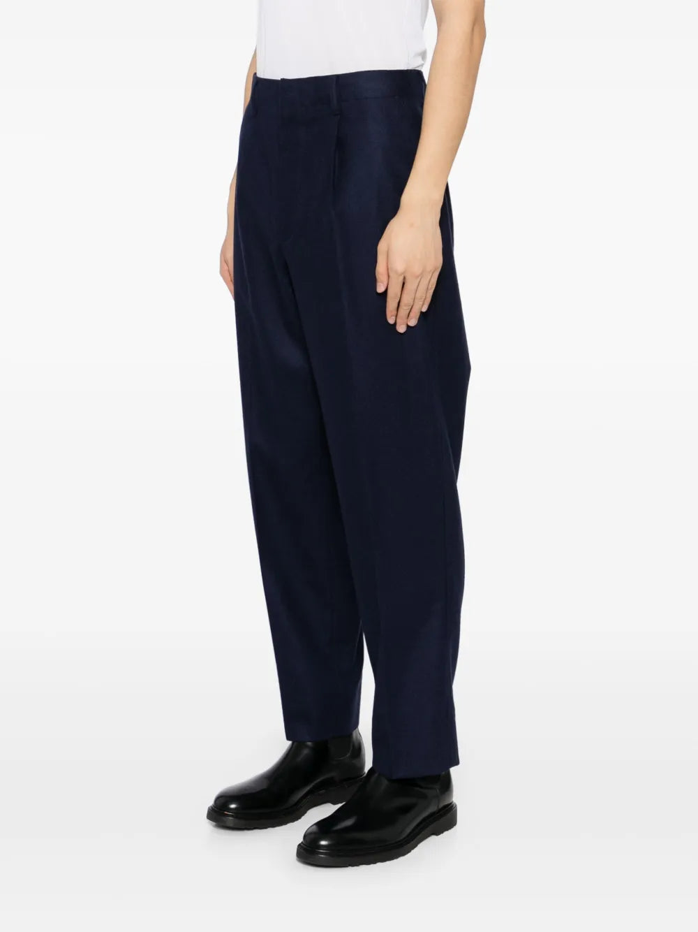 tapered-leg trousers