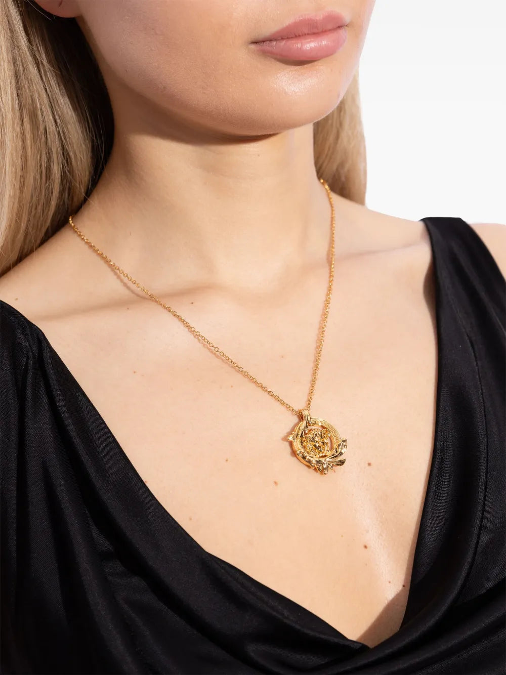 Medusa Barocco necklace