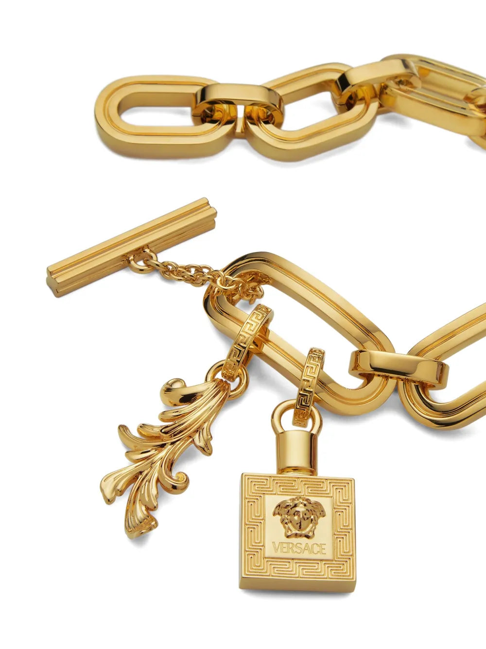chain-link bracelet