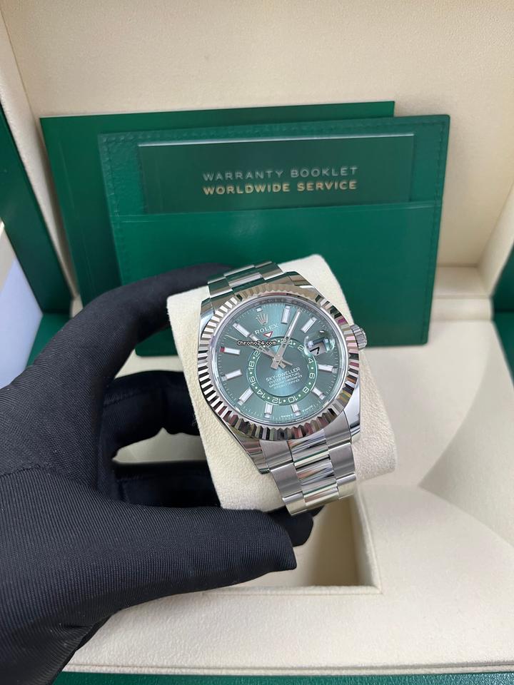 Rolex | Sky-Dweller | 336934 | Steel | 42 mm | Green | Automatic