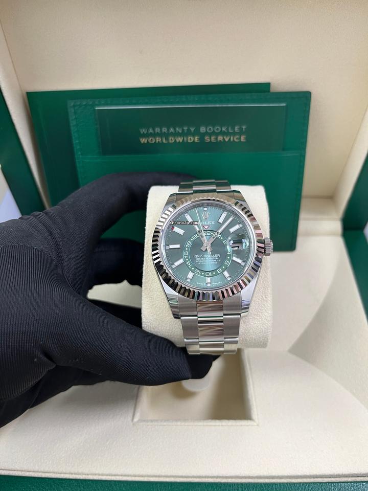 Rolex | Sky-Dweller | 336934 | Steel | 42 mm | Green | Automatic