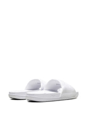 Kobe Offcourt Triple White slides