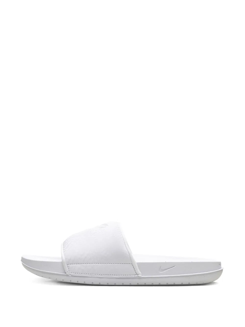 Kobe Offcourt Triple White slides