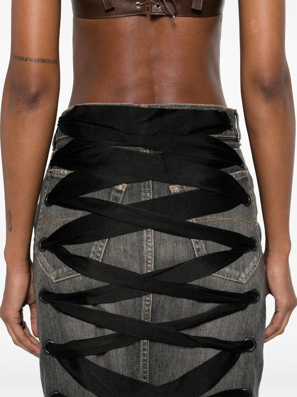 lace-up skirt