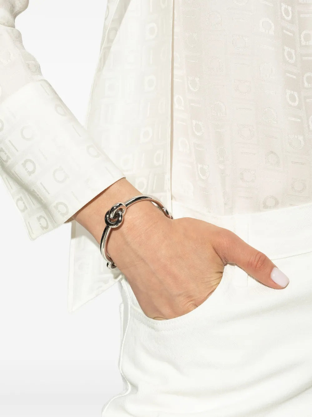 Interlock bracelet