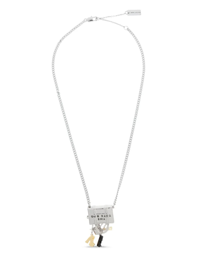 chain-link pendant necklace