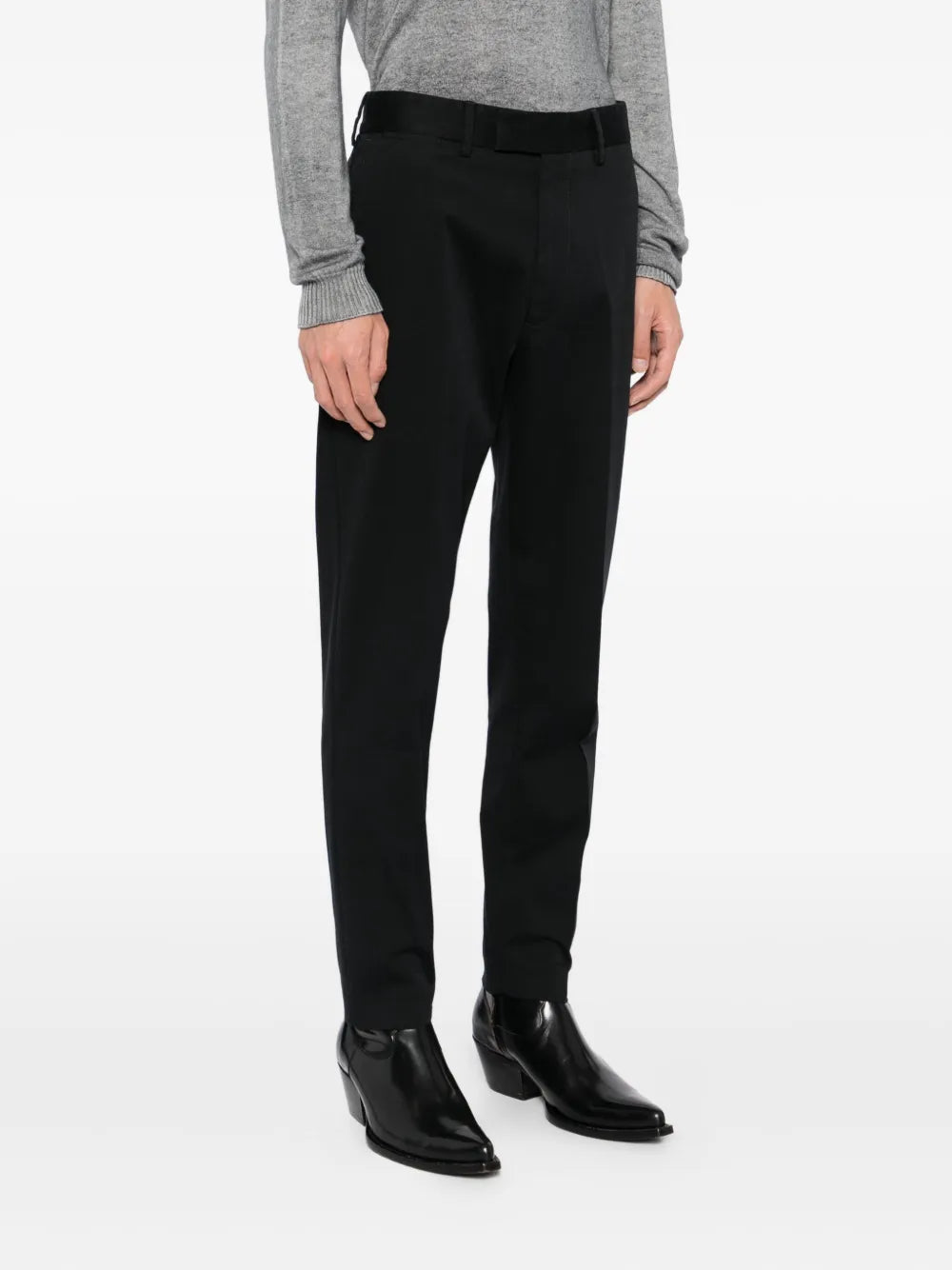tapered-leg trousers
