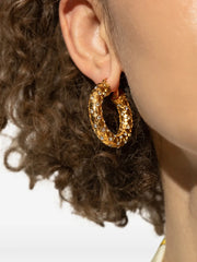 Greca-engraved hoops