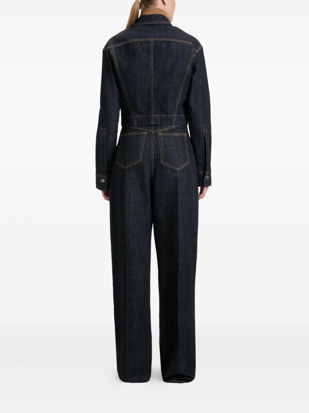 button-fastening denim jacket