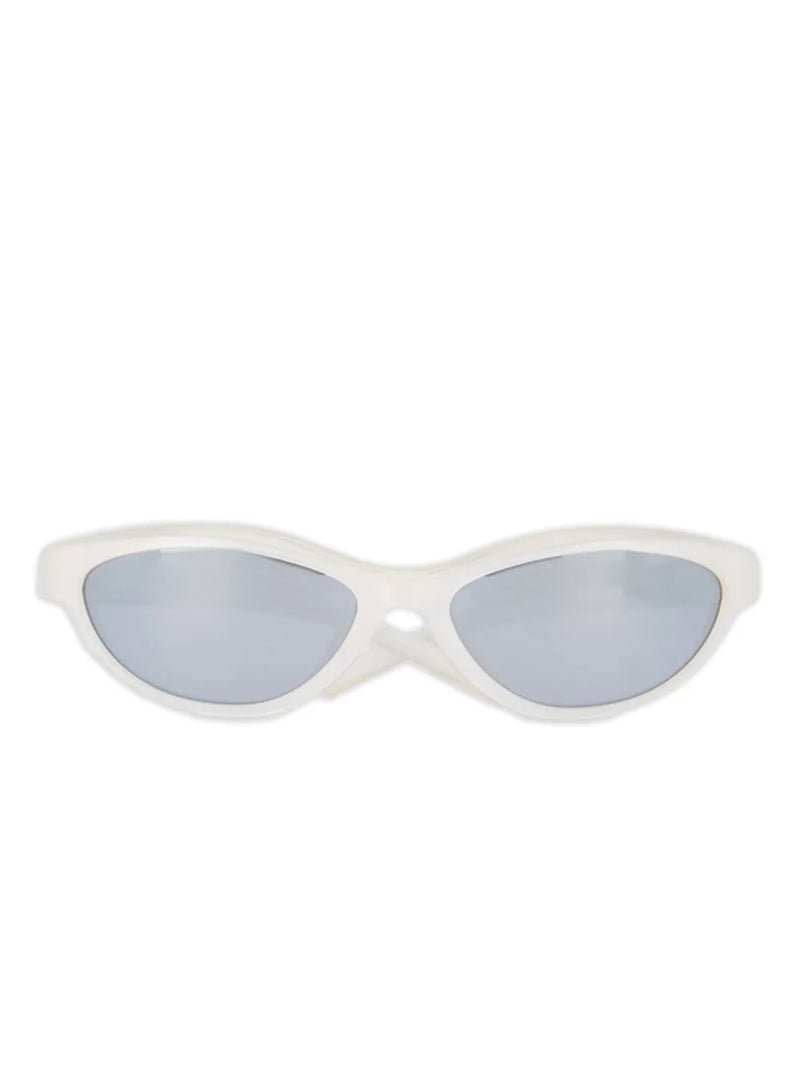 The Curvo cat-eye sunglasses
